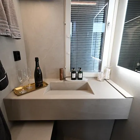 Stunning House With Heated Pool, Jacuzzi And Sauna Oulu