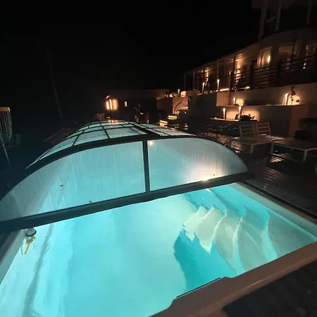 Stunning House With Heated Pool, Jacuzzi And Sauna Villa