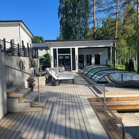 Stunning House With Heated Pool, Jacuzzi And Sauna Oulu