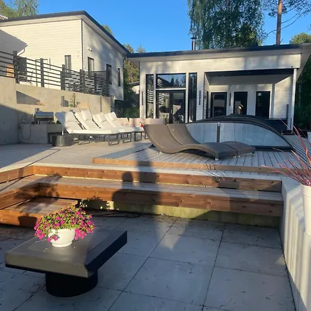 Stunning House With Heated Pool, Jacuzzi And Sauna Oulu